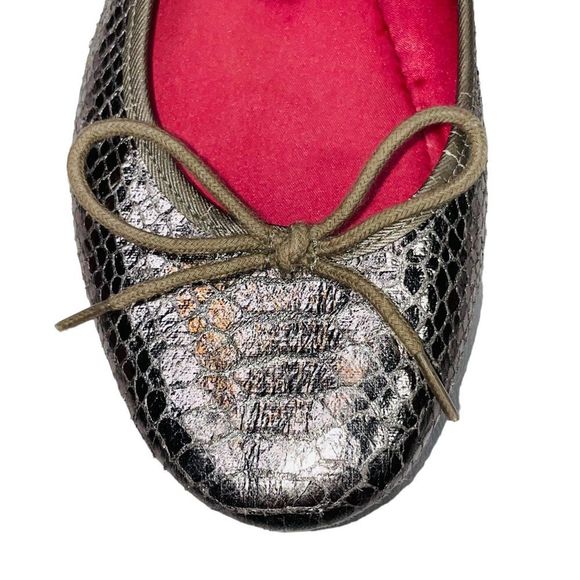 AE Silver Metallic Snakeskin Ballet Flats, Size 8 - Picture 6 of 11